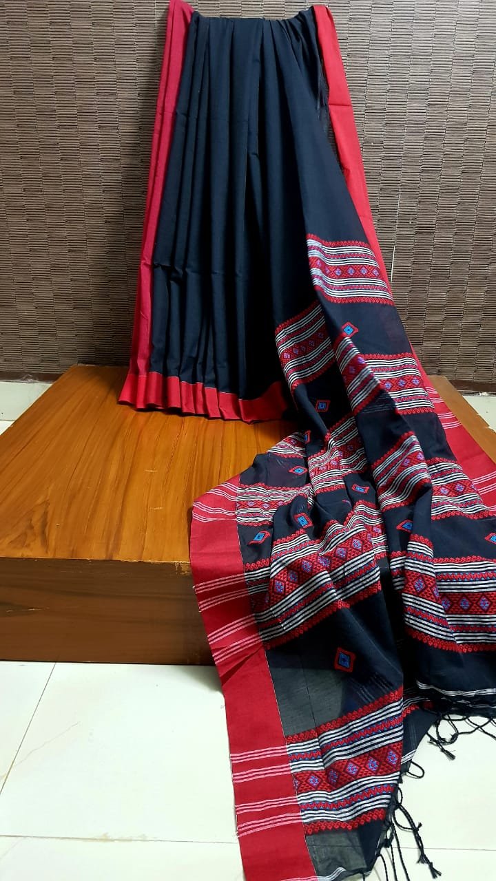 Premium Handloom Pure Cotton Saree with Traditional Tribal-Inspired Borders & Elegant Weave