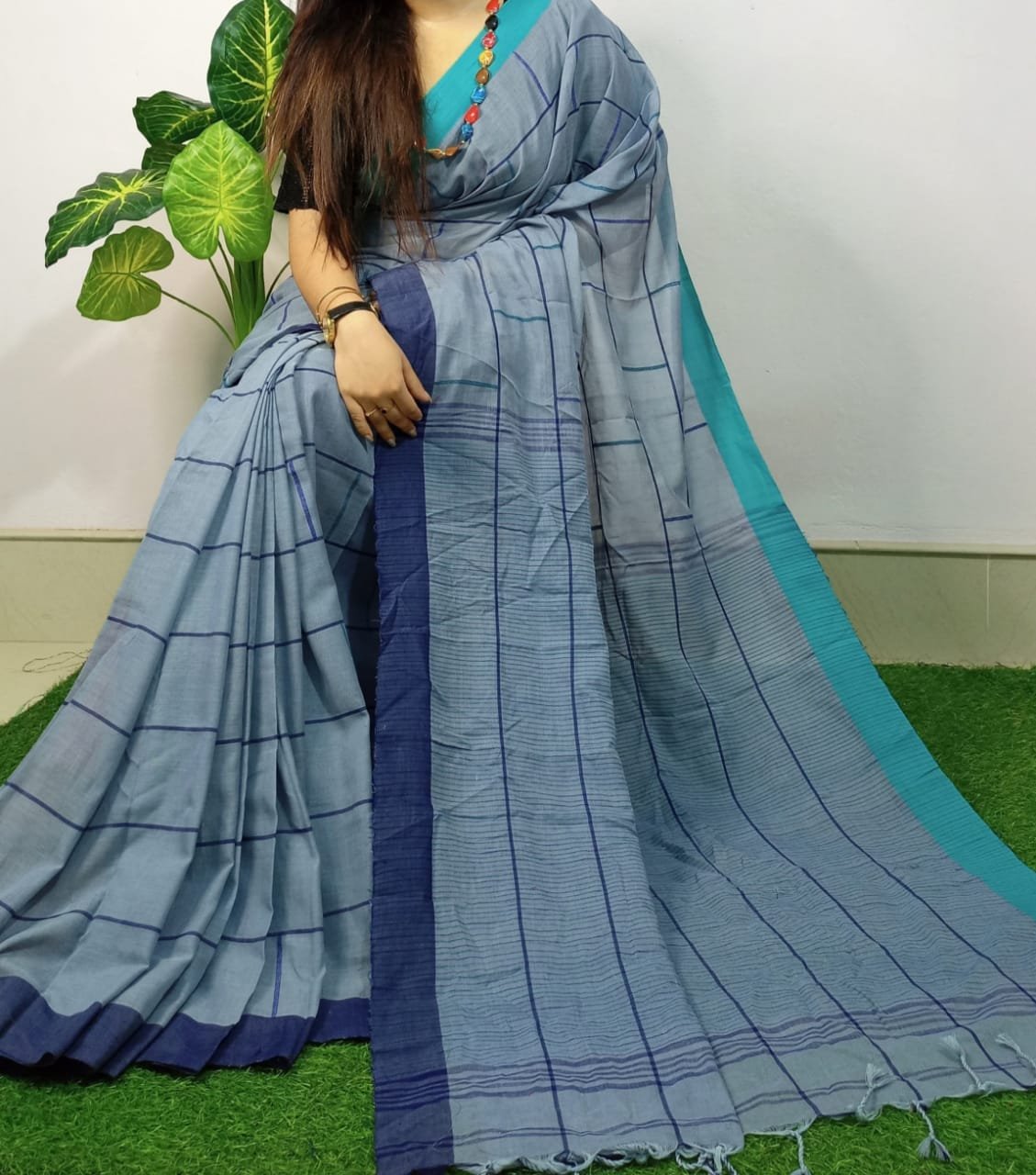 Premium White and Pink Checkered Handloom Khadi Cotton Saree with Blouse Piece Code !! T.T.G.C.