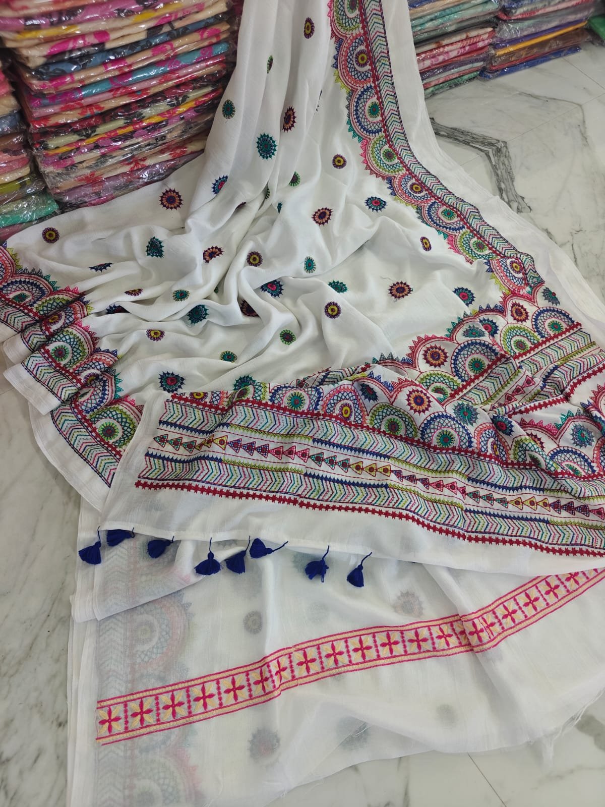 Exclusive Handloom Lambani Work Premium Saree with Matching Blouse Piece Code !! T.T.G.C.