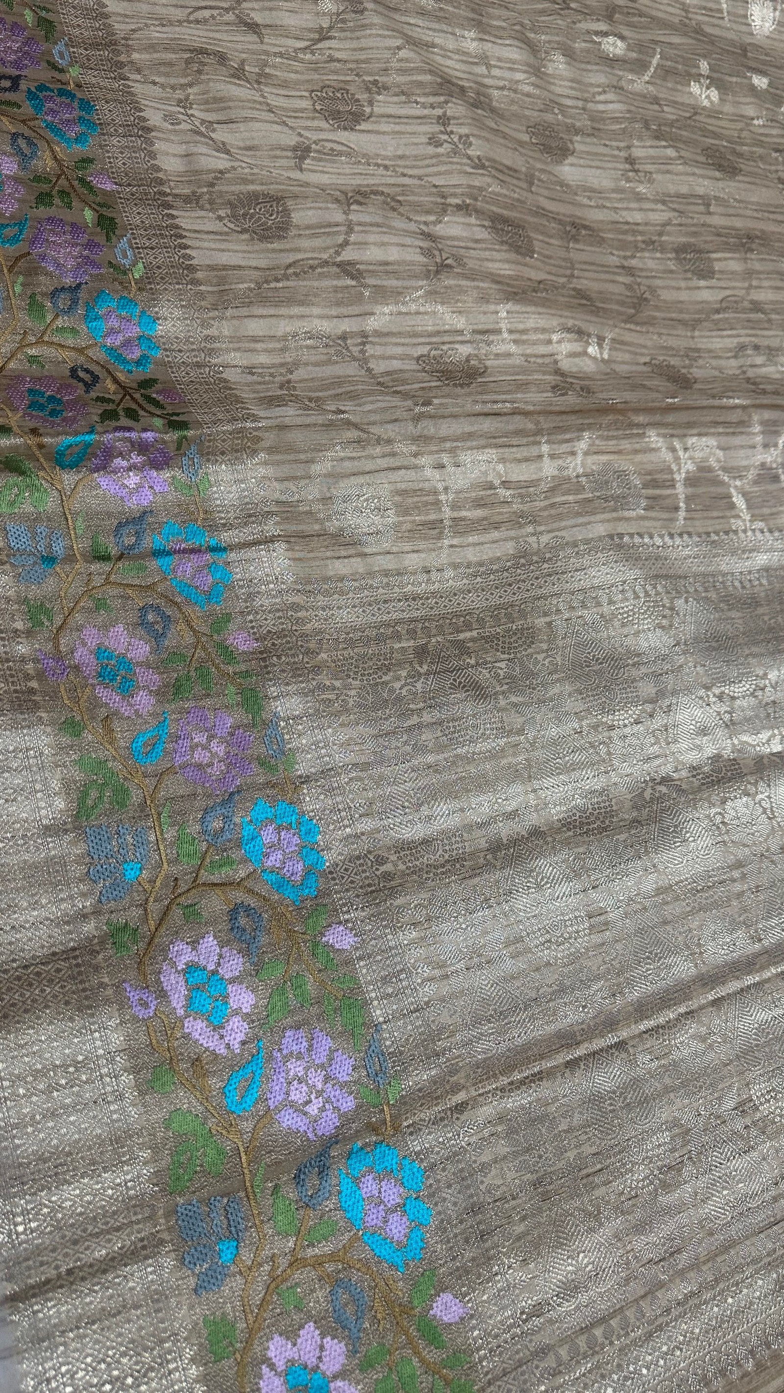 Premium Handloom Tussar Silk Saree with Elegant Floral Thread Work Code !! B.H.C.