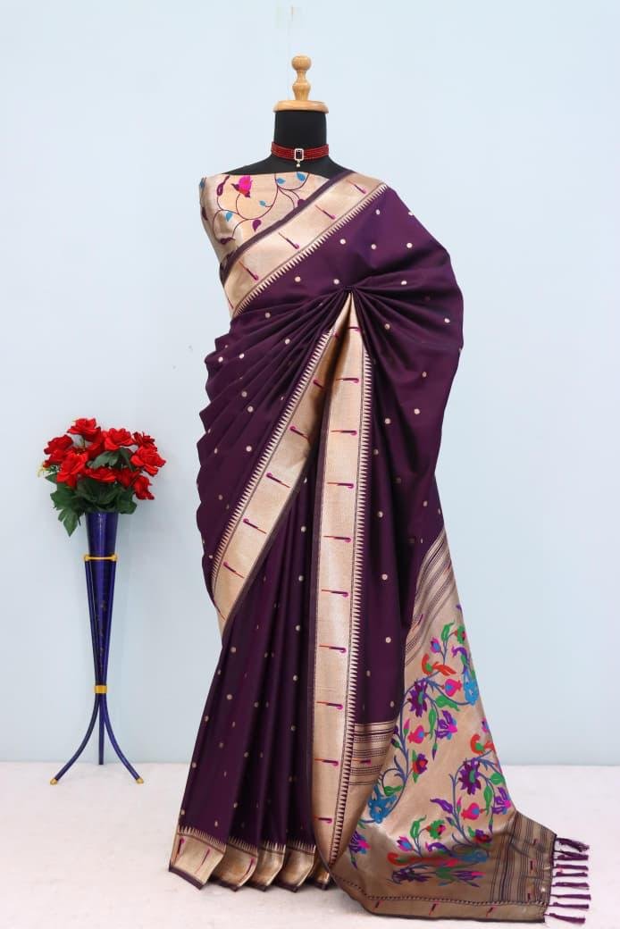 Soft Silk Saree with Elegant Floral Jari Weaving, Small Zari Border & Matching Blouse Piece Code!!3M SILK