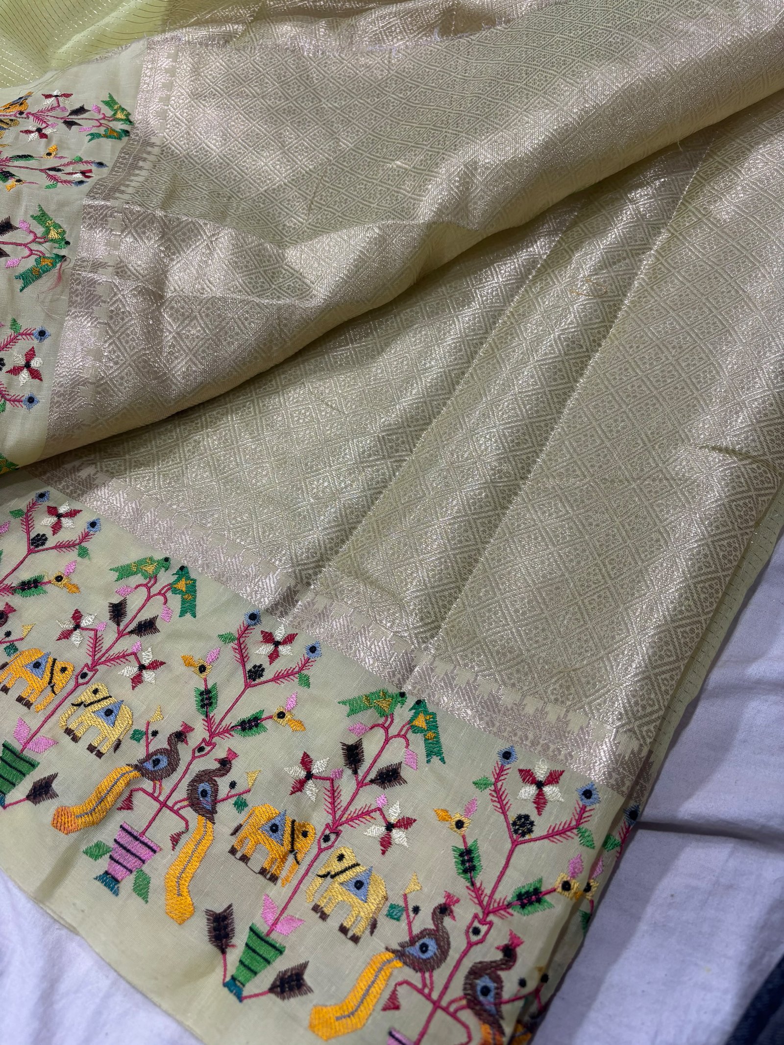 Elegant Linen Tissue Saree with Multi-Color Embroidered Border Code !! B.H.C
