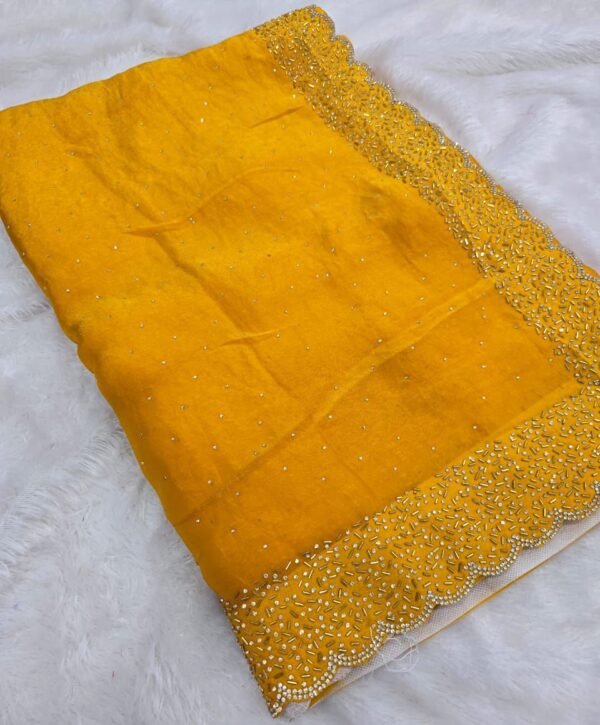 Traditional Banarasi Soft Silk Saree | Timeless Elegance Traditional Banarasi Soft Silk Saree