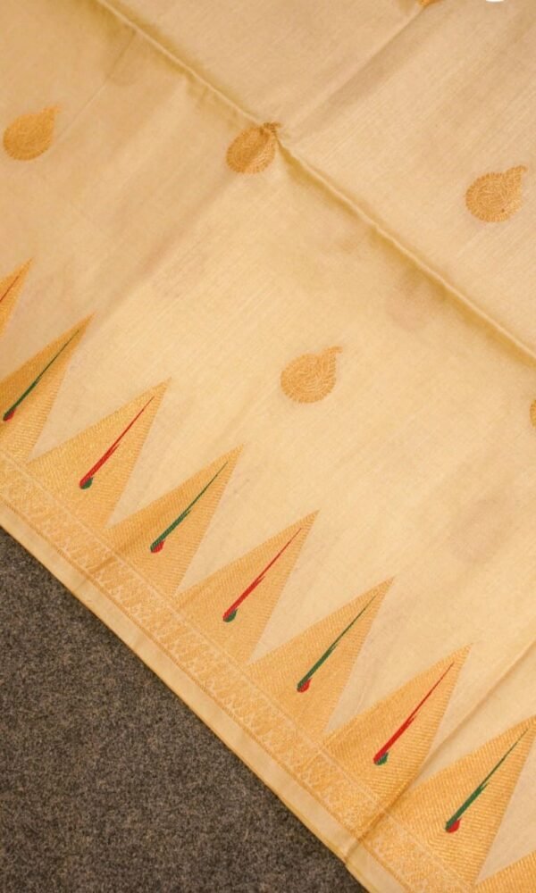 Banarasi Cream Raw Silk Saree with Golden Zari Border | ₹2999 Banarasi Cream Raw Silk Saree
