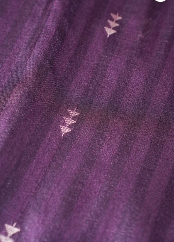 Banarasi Purple Raw Mango Silk Saree with Zari Buta Purple Raw Mango Silk Saree