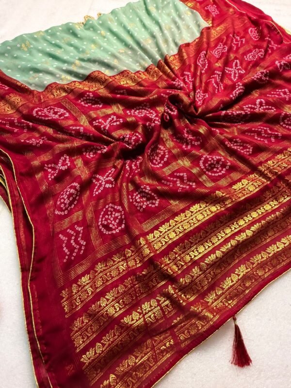 Heavy Marshmallow Foil Saree